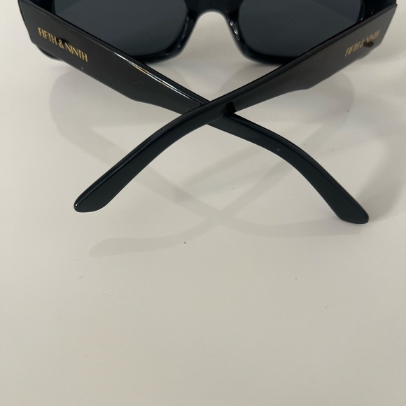 Milan Sunnies - Picture 2 of 2